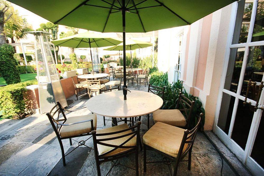 Plaza Camelinas 4* Querétaro